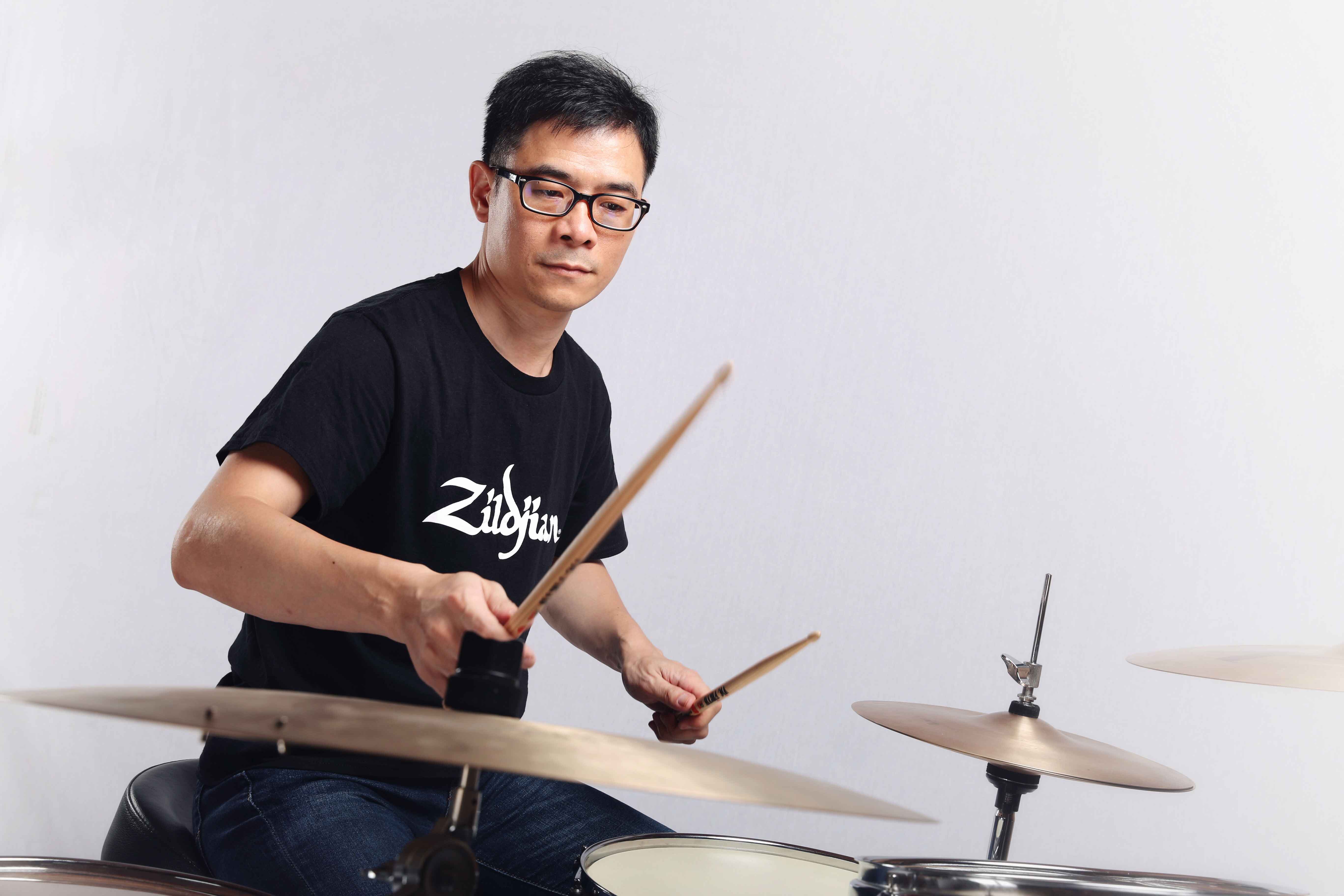 廖鹏-“既能演又能教”的全面型鼓手